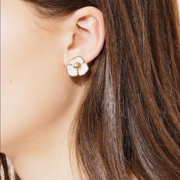 🔥🔥SALE🔥🔥NEW TB white flower logo stud earrings - Picture 3 of 4